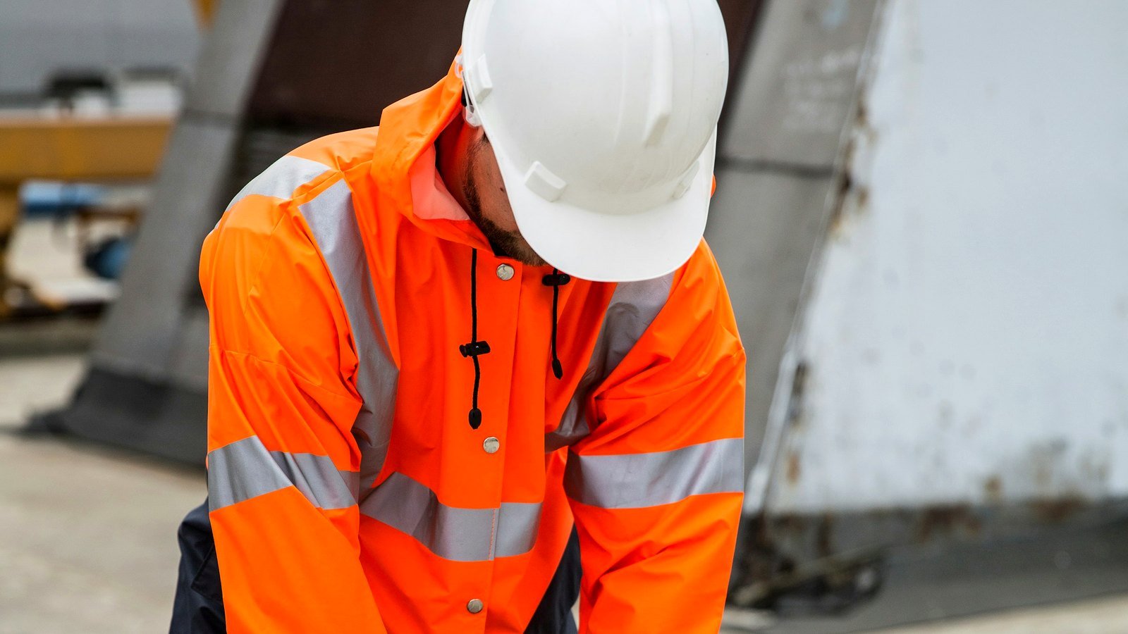Hi Vis Shirts with Reflective Tape: Sewn vs Heat Transfer vs Segmented Tape
